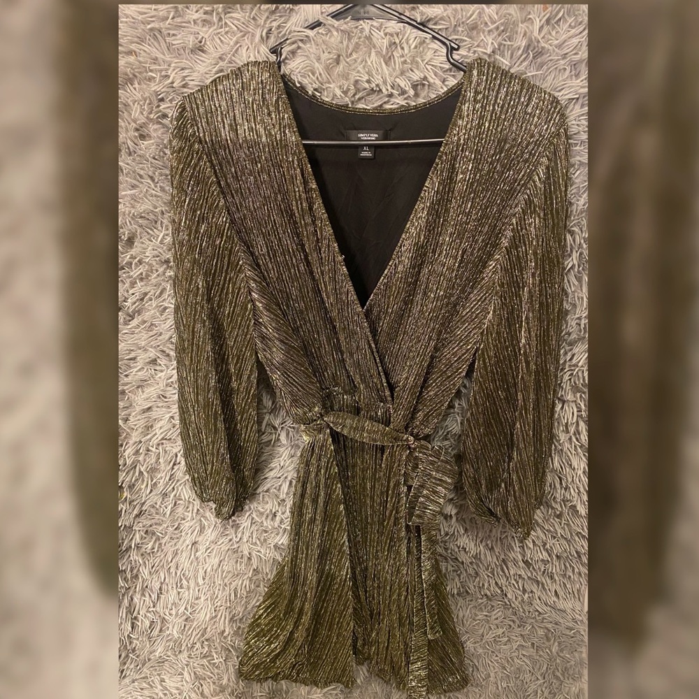 Verawang short black and gold dress